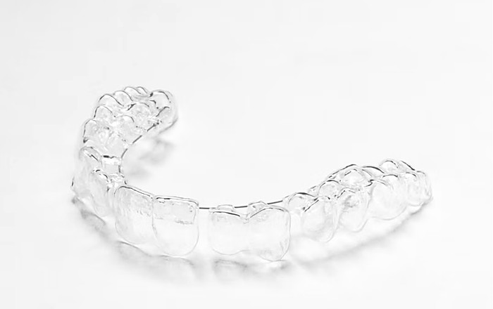 Férula de blanqueamiento dental transparente